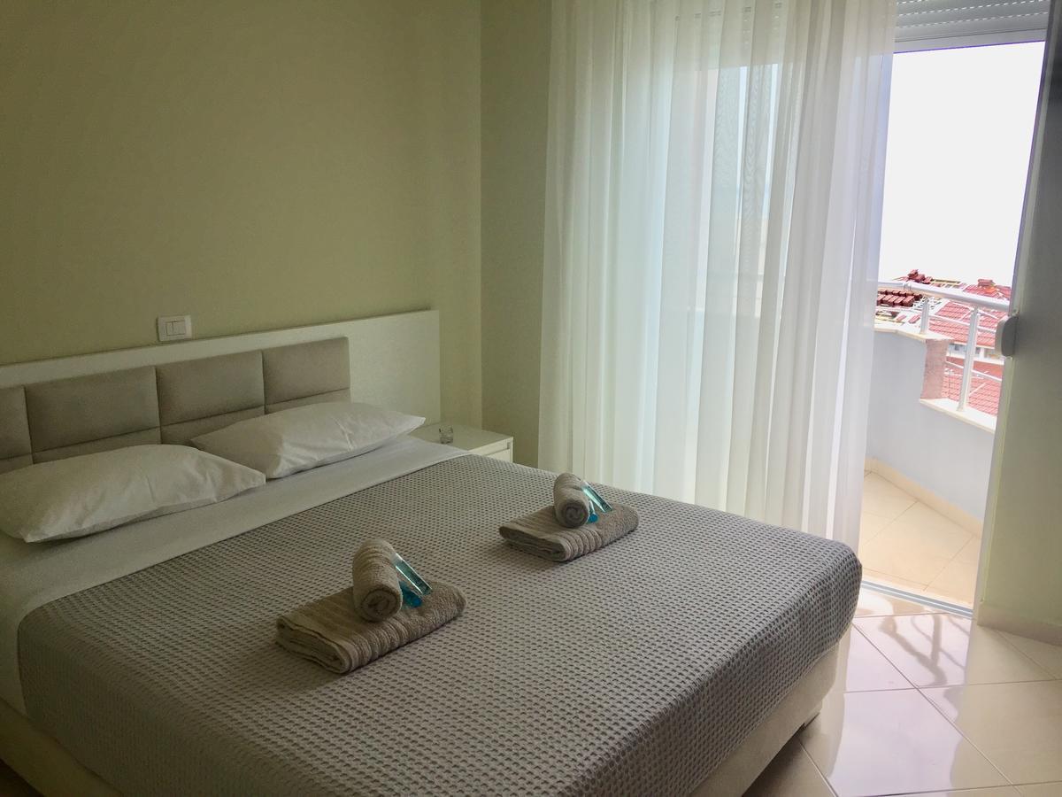 Skyfall Apartment Sarandë Exterior foto